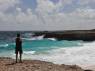 Observando o mar azul no Parque Nacional Washington-Slagbai, no norte de Bonaire